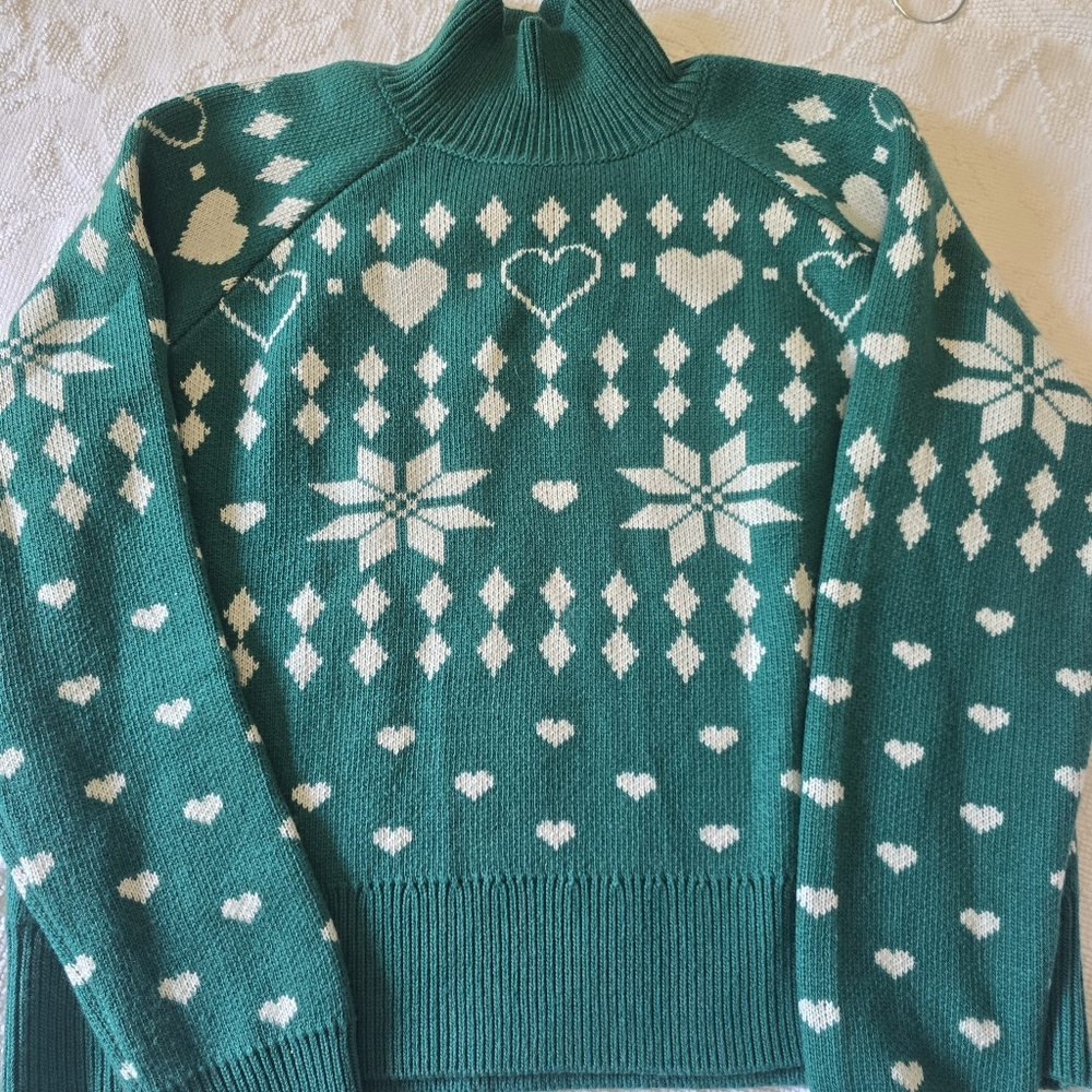 Lovers + Friends Green and White Sweater